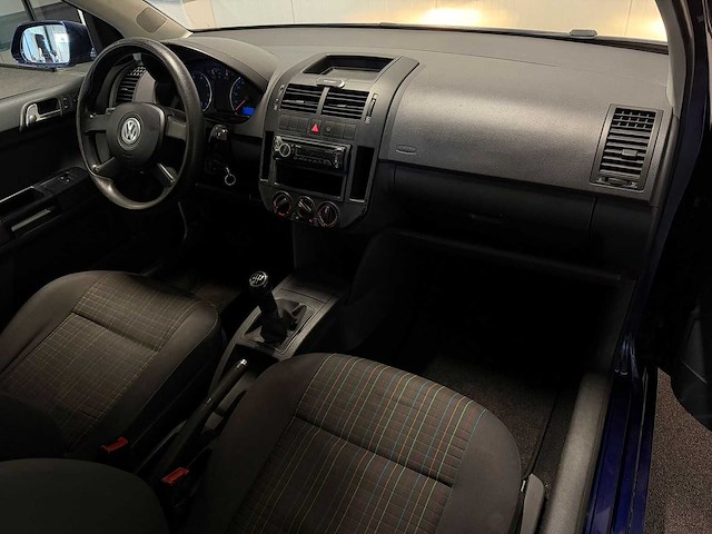 Volkswagen - polo - 1.2-12v optive 2006 63-th-pv iaw - afbeelding 1 van  19
