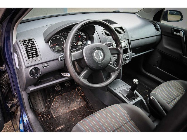 Volkswagen - polo - 1.2-12v optive 42-sv-sf - afbeelding 7 van  12