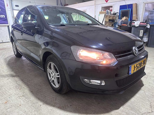 Volkswagen - polo - 1.2-12v trendline - car - 2014 - afbeelding 12 van  16