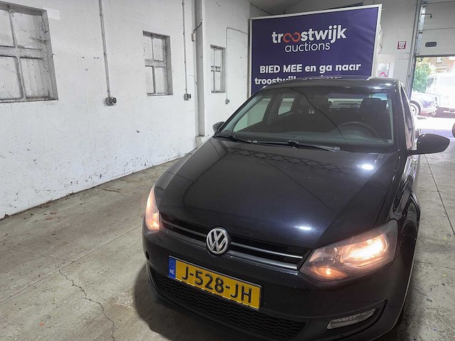Volkswagen - polo - 1.2-12v trendline - car - 2014 - afbeelding 13 van  16