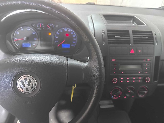 Volkswagen - polo - 1.2-12v trendline - pn-980-b- 2009 - afbeelding 6 van  8