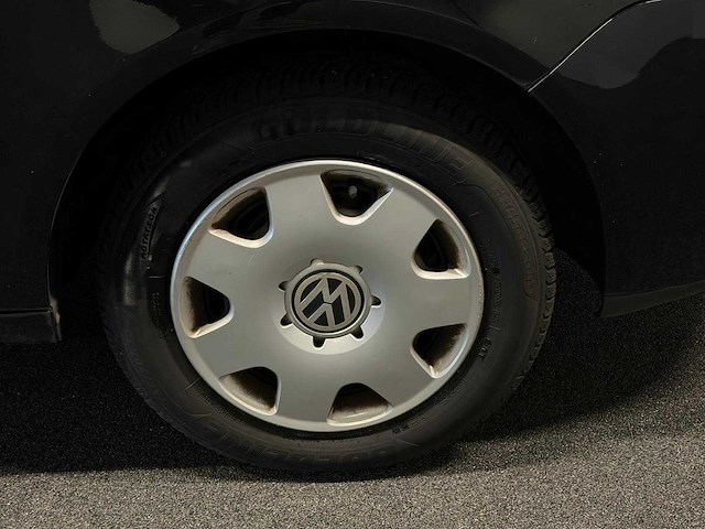 Volkswagen - polo - 1.2-12v trendline 2008 3-sgt-96 iaw - afbeelding 12 van  19