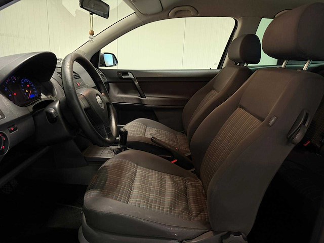 Volkswagen - polo - 1.2-12v trendline 2008 3-sgt-96 iaw - afbeelding 18 van  19