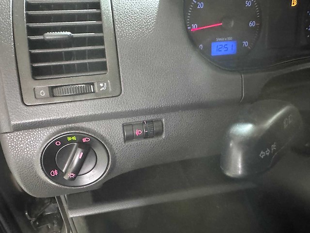 Volkswagen - polo - 1.2 easyline - kp-887-f- 2009 - afbeelding 3 van  12