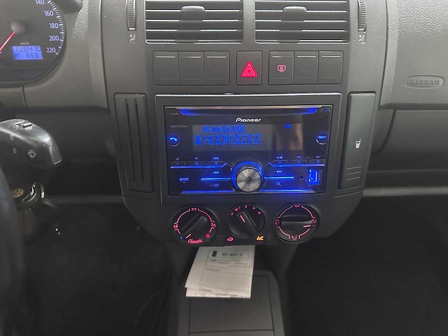 Volkswagen - polo - 1.2 easyline - kp-887-f- 2009 - afbeelding 4 van  12