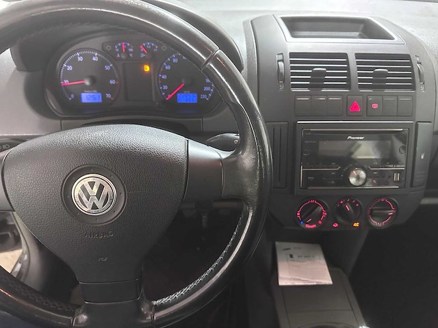 Volkswagen - polo - 1.2 easyline - kp-887-f- 2009 - afbeelding 11 van  12