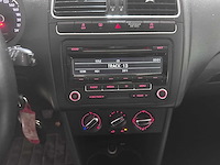 Volkswagen - polo - 1.2 tdi bl.m comf.ed - 17-zjj-6- 2012 - afbeelding 4 van  18