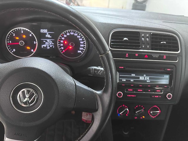 Volkswagen - polo - 1.2 tdi bl.m comf.ed - 17-zjj-6- 2012 - afbeelding 17 van  18