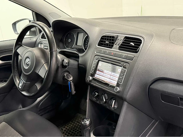 Volkswagen - polo - 1.2 tdi bl.m. comfl. - personenauto - 2010 - afbeelding 4 van  26