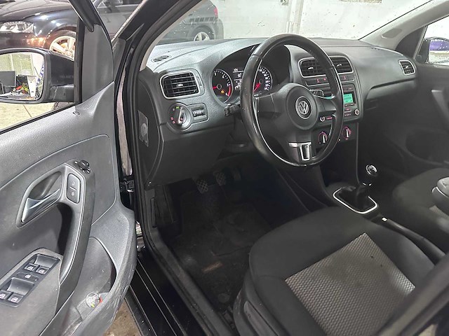 Volkswagen - polo - 1.2 tdi bluemotion - 8-ktd-91- 2013 - afbeelding 14 van  16