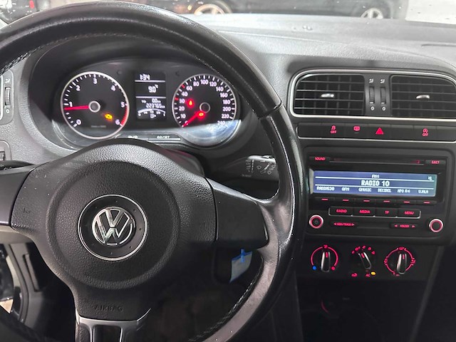 Volkswagen - polo - 1.2 tdi bluemotion - 8-ktd-91- 2013 - afbeelding 14 van  14