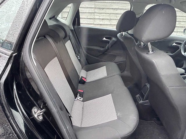 Volkswagen - polo - 1.2 tdi bluemotion - car - afbeelding 4 van  13