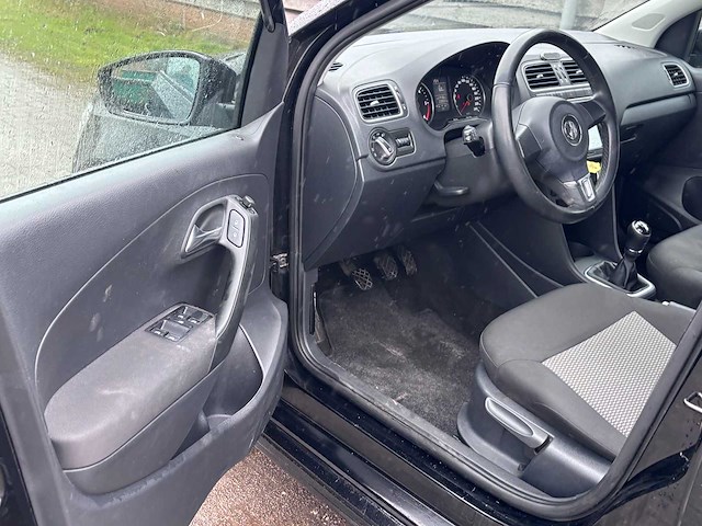 Volkswagen - polo - 1.2 tdi bluemotion - car - afbeelding 10 van  13