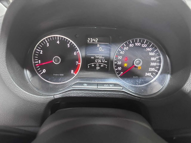 Volkswagen - polo - 1.2 tsi highline - 54-sng-5- 2011 - afbeelding 12 van  12