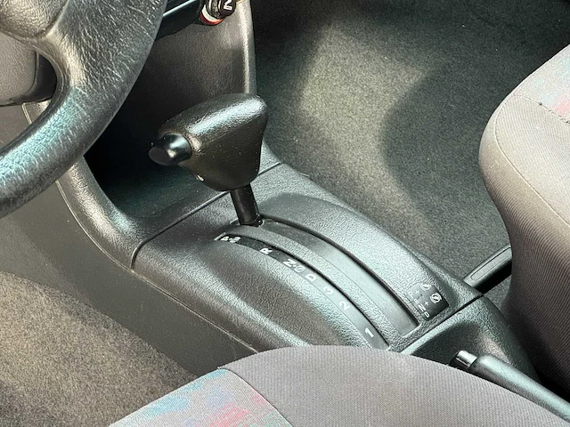 Volkswagen - polo - 1.4 - automaat - 1998 - 73-xh-hs - personenauto - afbeelding 5 van  13