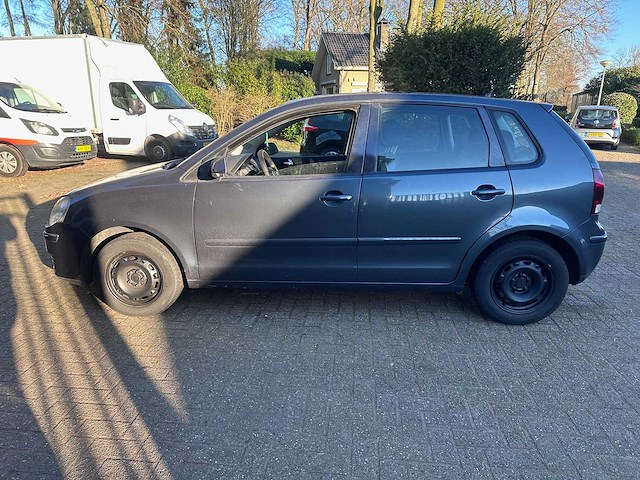 Volkswagen - polo - 1.4-16v comfortline - 86-tb-jz - afbeelding 11 van  18