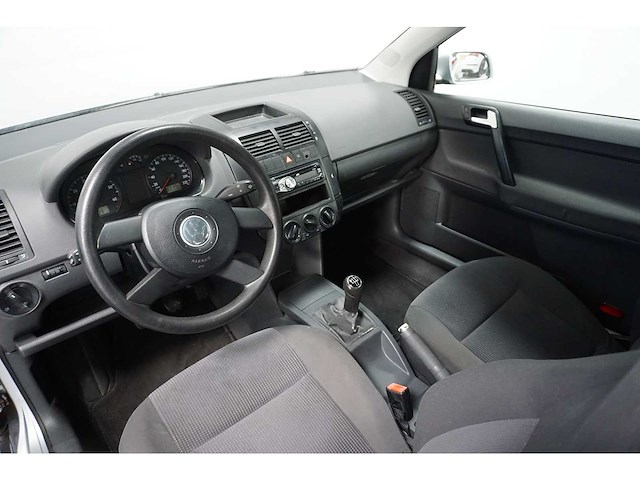 Volkswagen - polo - 1.4-16v comfortline - car - afbeelding 15 van  15