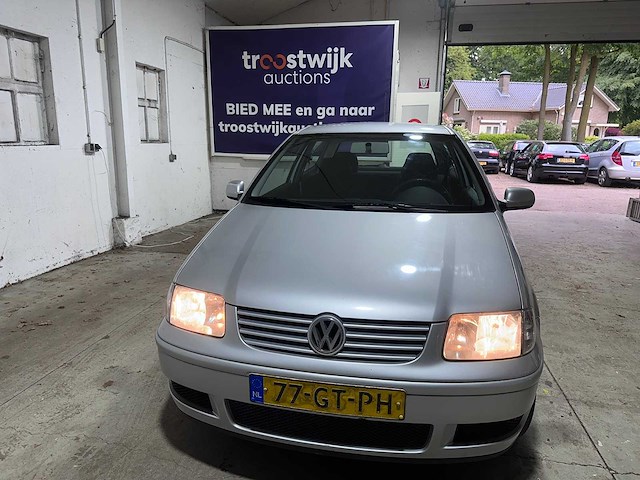 Volkswagen - polo - 1.4-16v trendline - 77-gt-ph- 2001 - afbeelding 9 van  17