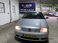 Volkswagen - polo - 1.4-16v trendline - 77-gt-ph- 2001 - afbeelding 9 van  17
