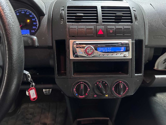 Volkswagen - polo - 1.4-16v turijn - 06-sf-jr - afbeelding 6 van  19