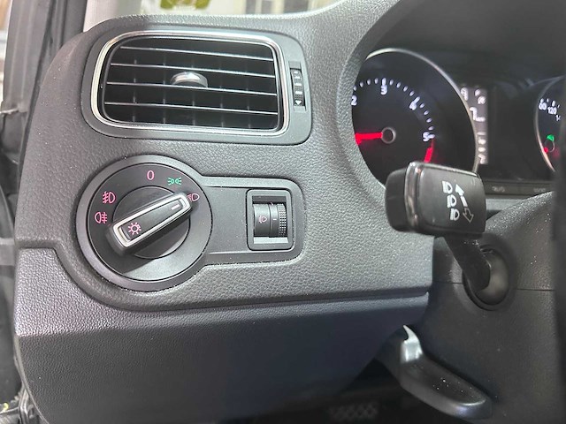 Volkswagen - polo - 1.4 tdi highline dsg- xl-494-k- 2014 - afbeelding 3 van  19