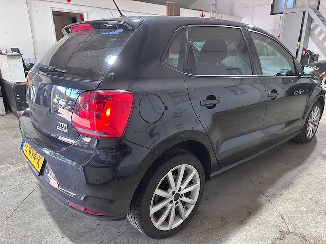 Volkswagen - polo - 1.4 tdi highline dsg- xl-494-k- 2014 - afbeelding 14 van  19