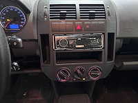 Volkswagen - polo - 1.6-16v optive - 10-xj-xv - afbeelding 5 van  20