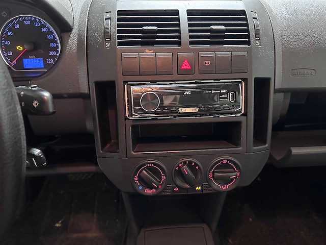 Volkswagen - polo - 1.6-16v optive - 10-xj-xv - afbeelding 5 van  20