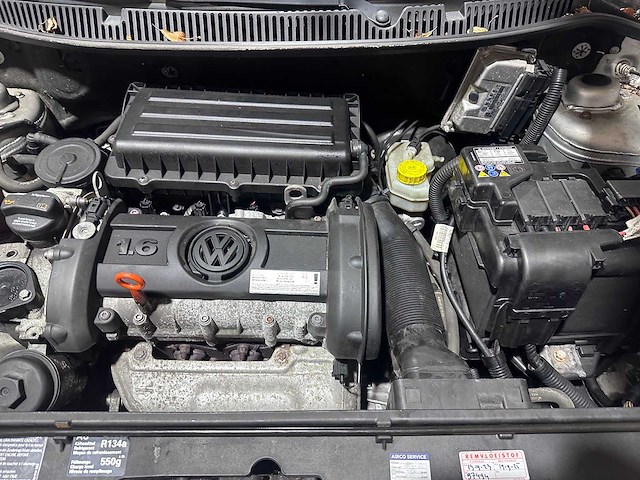Volkswagen - polo - 1.6-16v optive - 10-xj-xv - afbeelding 10 van  20