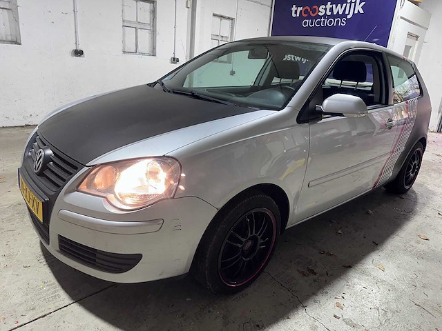 Volkswagen - polo - 1.6-16v optive - 10-xj-xv - afbeelding 1 van  20