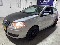 Volkswagen - polo - 1.6-16v optive - 10-xj-xv - afbeelding 1 van  20