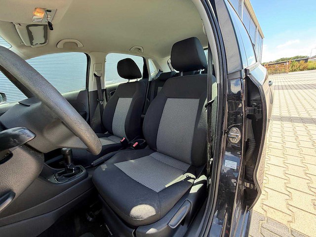 Volkswagen - polo - 1.6 tdi blm. trendl. - personenauto - 2011 - afbeelding 2 van  6