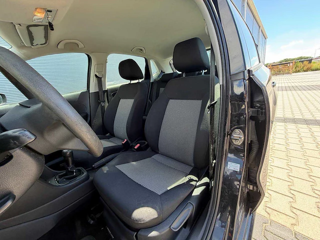 Volkswagen - polo - 1.6 tdi blm. trendl. - personenauto - 2011 - afbeelding 2 van  26