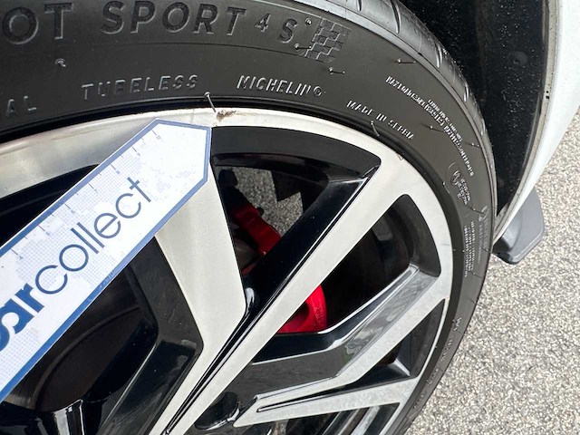 Volkswagen - polo - 2.0 tsi gti - car - 2019 - afbeelding 8 van  28