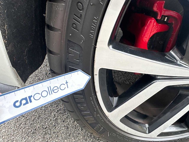 Volkswagen - polo - 2.0 tsi gti - car - 2019 - afbeelding 13 van  28