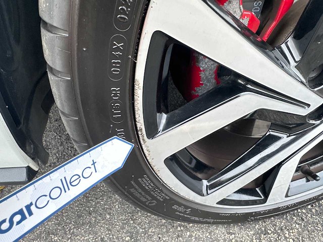 Volkswagen - polo - 2.0 tsi gti - car - 2019 - afbeelding 14 van  28