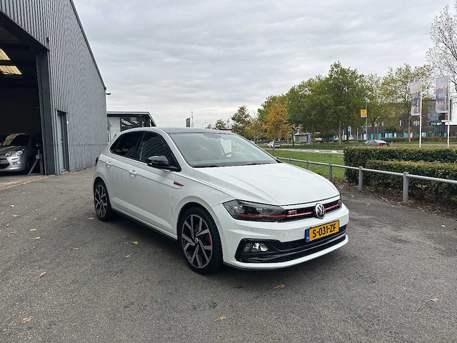 Volkswagen - polo - 2.0 tsi gti - car - 2019 - afbeelding 22 van  28