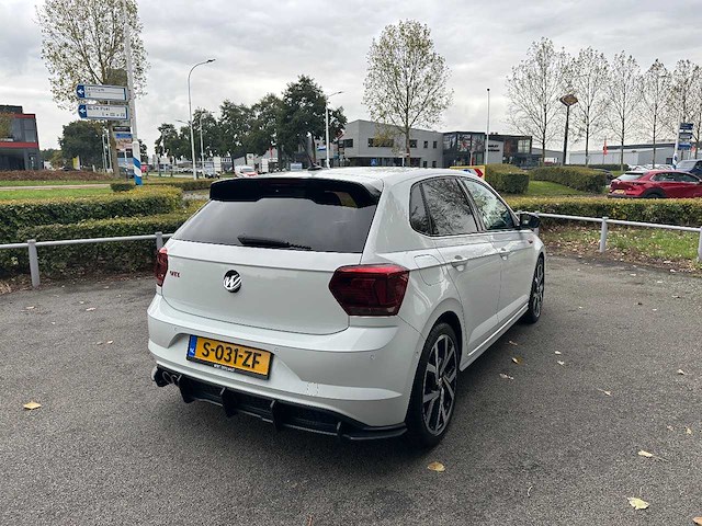 Volkswagen - polo - 2.0 tsi gti - car - 2019 - afbeelding 23 van  28