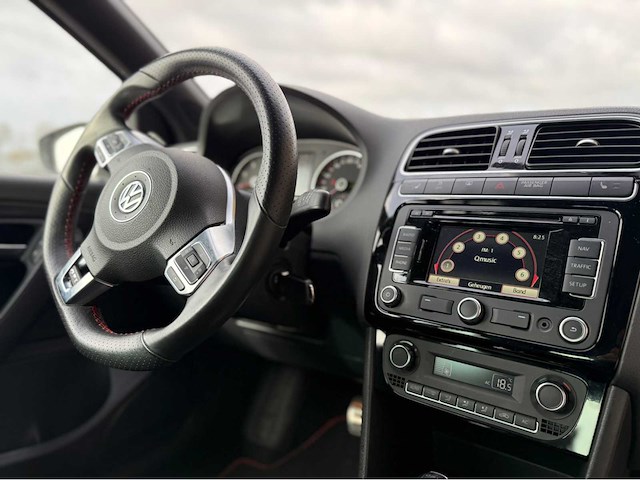 Volkswagen - polo - gti - 1.4 tsi - personenauto - 2011 - afbeelding 1 van  12