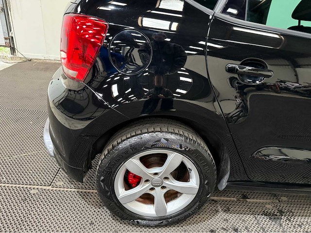 Volkswagen - polo - personenauto - 2012 - afbeelding 19 van  27