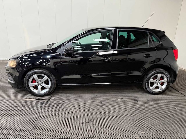 Volkswagen - polo - personenauto - 2012 - afbeelding 21 van  27