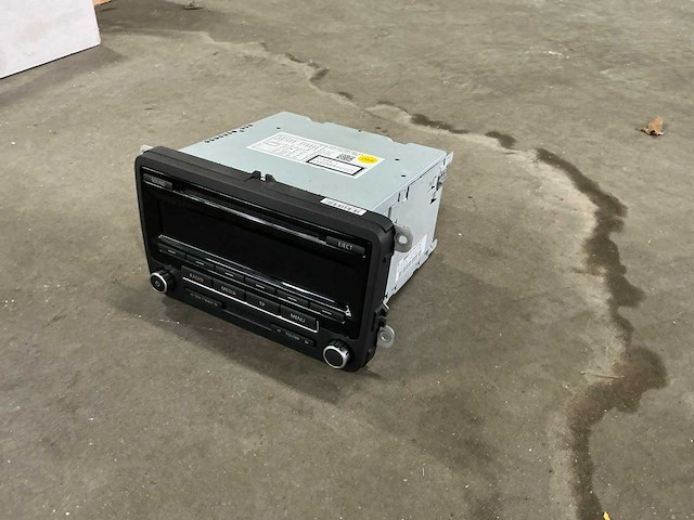 Volkswagen - rcd 310 - auto radio - afbeelding 3 van  6