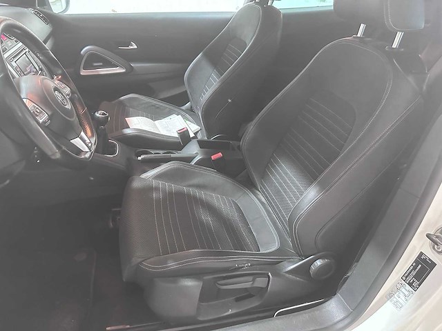 Volkswagen - scirocco - 1.4 tsi - x-438-gn- 2010 - afbeelding 5 van  17