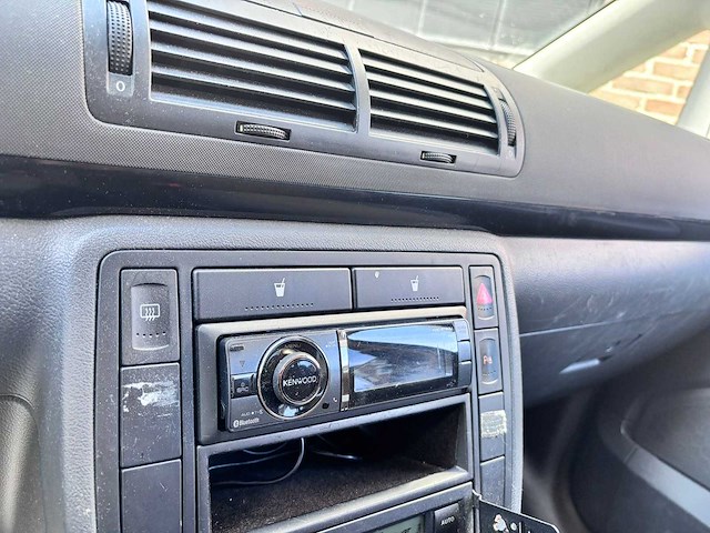 Volkswagen - sharan - 1.8 turbo comfortl. - 2005 - personenauto - 11-rd-kl - afbeelding 9 van  26