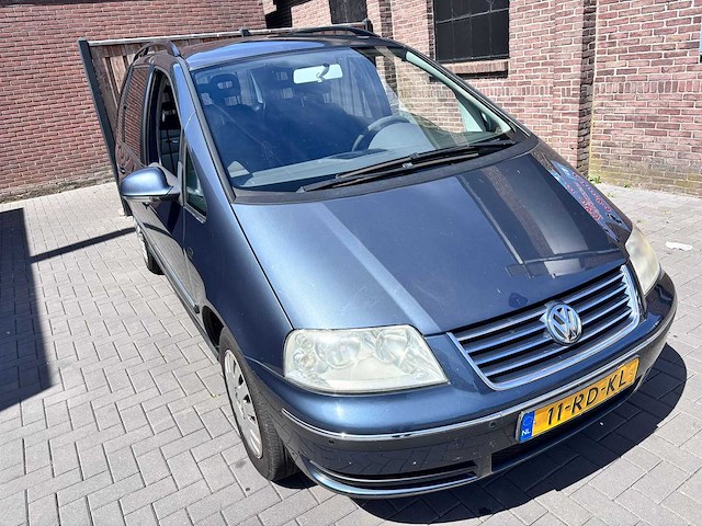 Volkswagen - sharan - 1.8 turbo comfortl. - 2005 - personenauto - 11-rd-kl - afbeelding 19 van  26