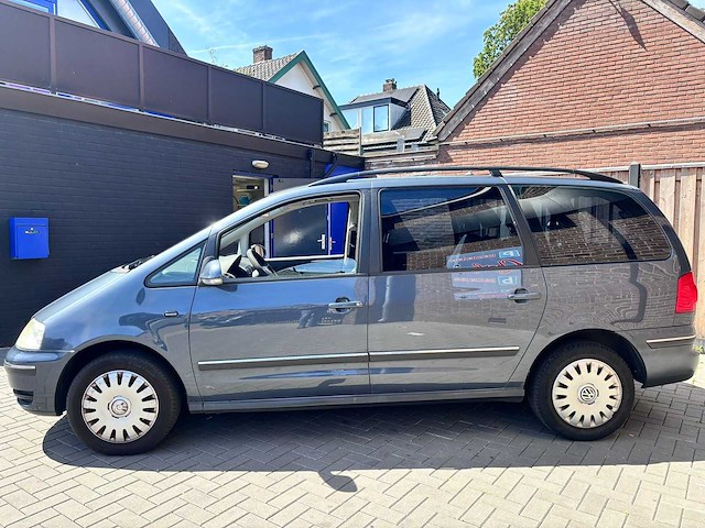 Volkswagen - sharan - 1.8 turbo comfortl. - 2005 - personenauto - 11-rd-kl - afbeelding 20 van  26