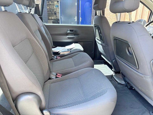 Volkswagen - sharan - 1.8 turbo comfortl. - 2005 - personenauto - 11-rd-kl - afbeelding 25 van  26