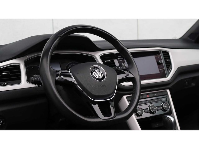Volkswagen - t-roc - cabriolet - style 1.5 tsi - dsg - 2020 - personenauto - afbeelding 14 van  15