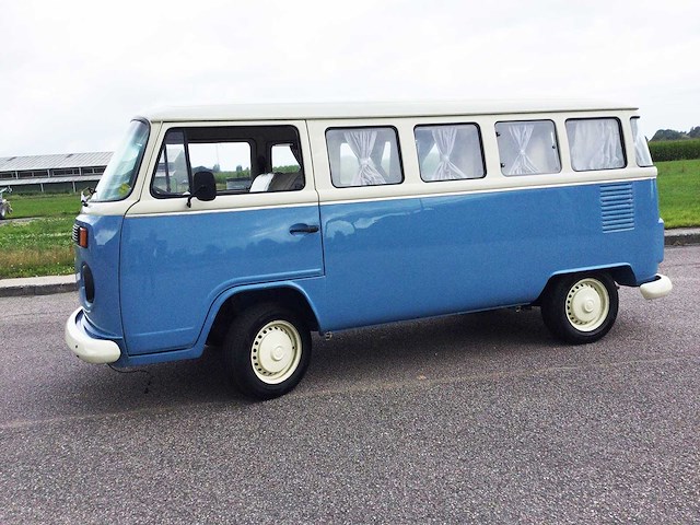 Volkswagen - t2 - camper - oldtimer - afbeelding 12 van  24