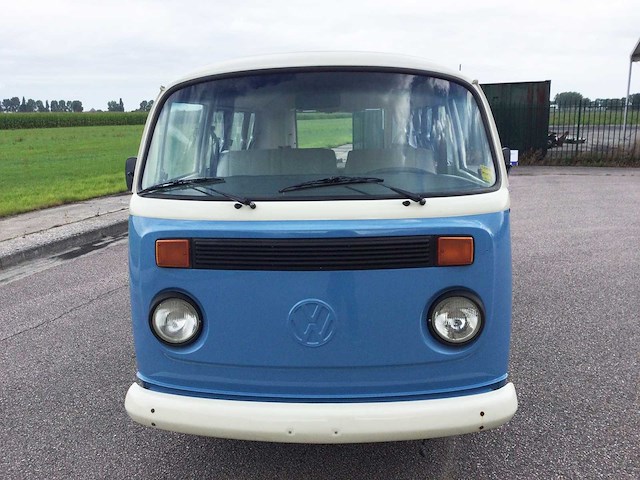 Volkswagen - t2 - camper - oldtimer - afbeelding 18 van  24